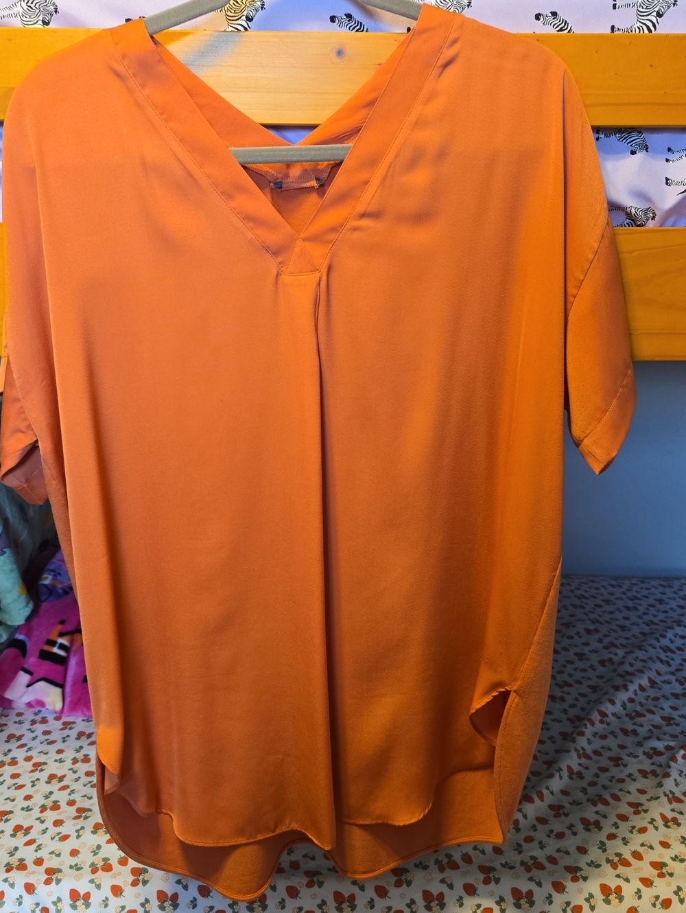 Lysse V-Neck Short Sleeve Tunic in Orange